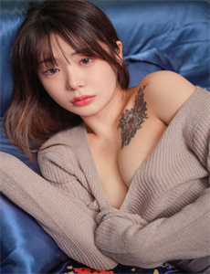 进击的皇后越南语